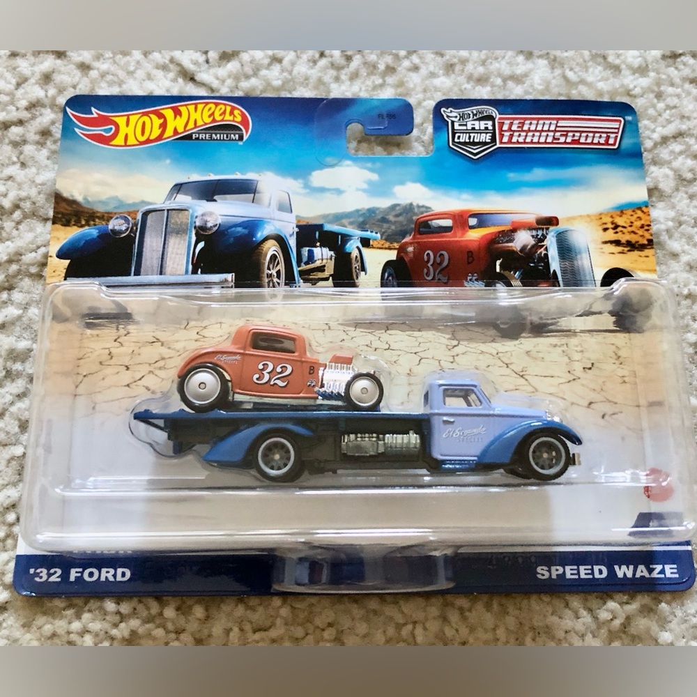 2021 Hot Wheels Car Culture Team Transport #32 '32 Ford & Speed Waze